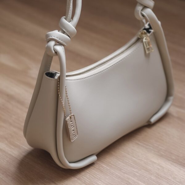 Yui Baguette in Cream - Image 3