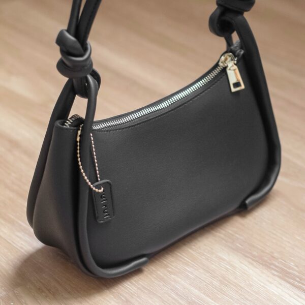 Yui Baguette in Black - Image 3