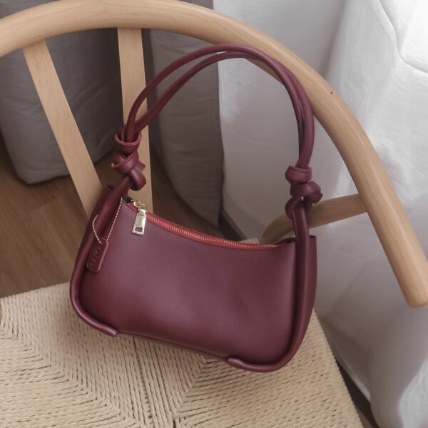 Yui Baguette in Cherry
