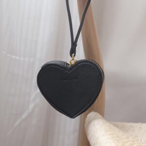 Koro Purse in Black
